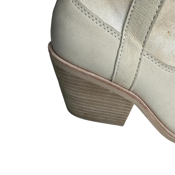 Dolce Vita Western Nashe Booties in Vanilla Suede/Canvas. Sz: 7.5 - Picture 4 of 10
